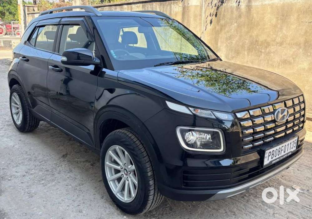 Hyundai Venue, 2025, Petrol