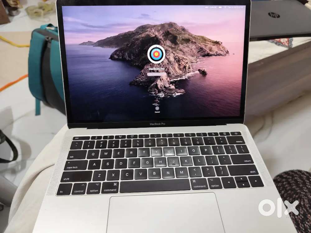Apple macbook in perfect & new clean condition