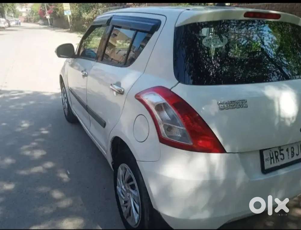 Maruti Suzuki Swift 2016 Cng & Hybrids 80000 Km Driven