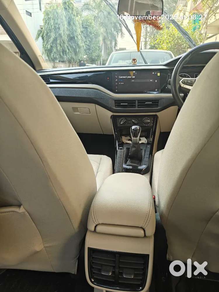 Volkswagen Virtus 2025 Petrol 9850 Km Driven