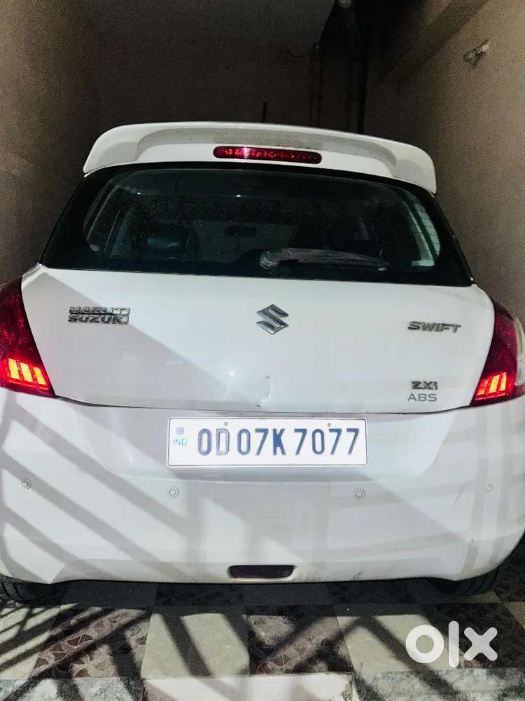 Maruti Suzuki Swift 2015