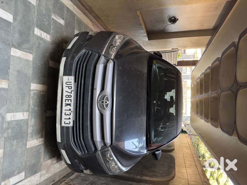 Toyota Innova Crysta 2016