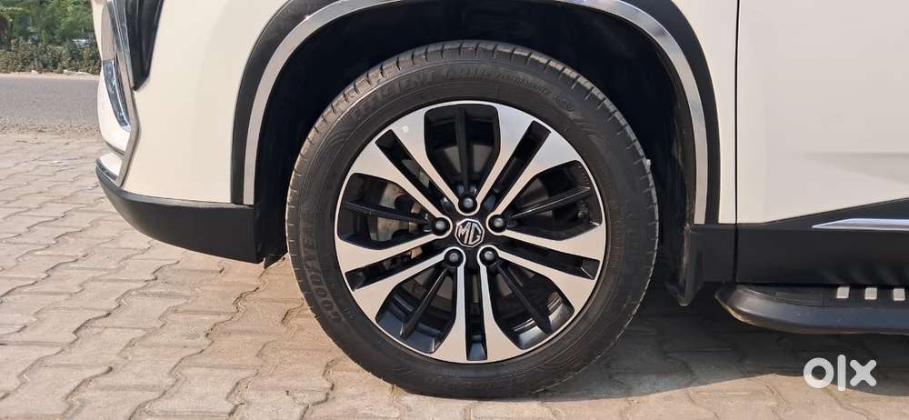 Mg Hector Plus Sharp Dct, 2022, Petrol