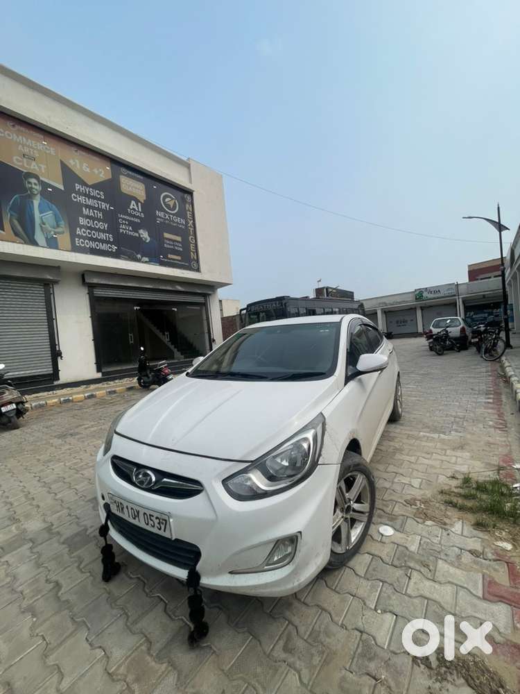 2015 Hyundai With 136000 Km