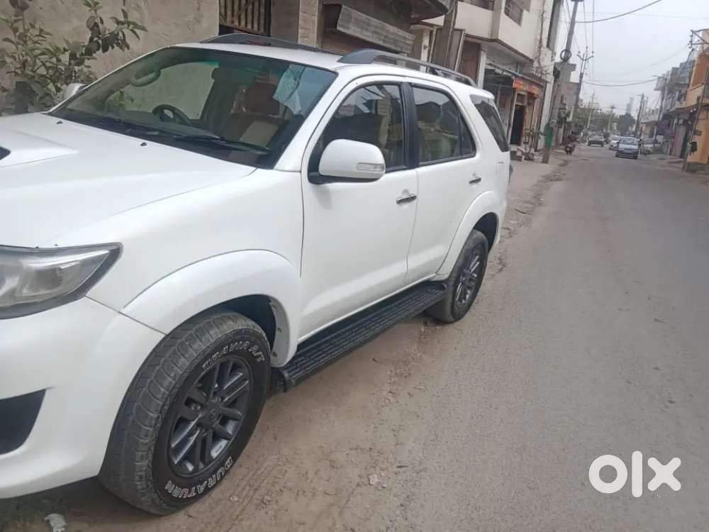 Toyota Fortuner 2012 Diesel 170000 Km Driven