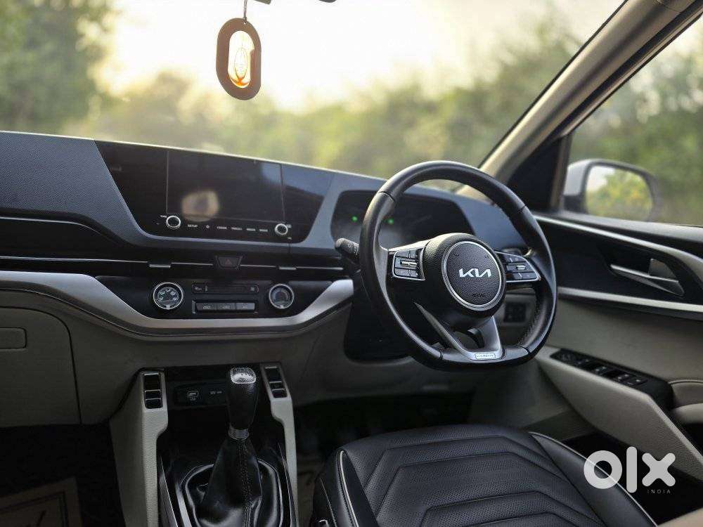 Kia Carens G1.5 6mt Gravity, 2025, Petrol