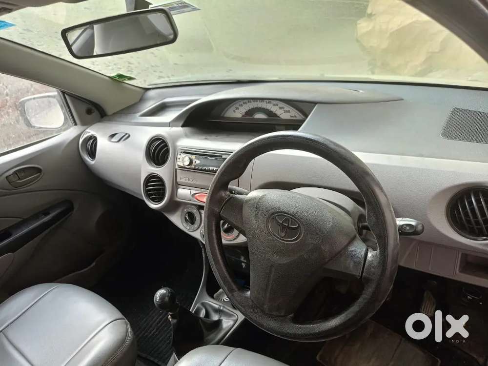 Toyota Etios G Exclusive 2011 Petrol Manual