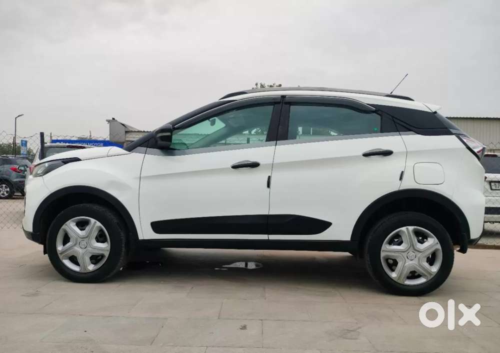 Tata Nexon 1.2 Revotron Xm (s), 2021, Petrol