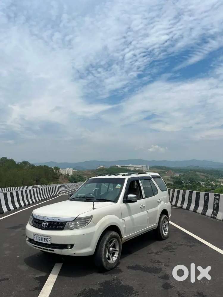 Tata Safari Storme 2014 Diesel 4x2 Model
