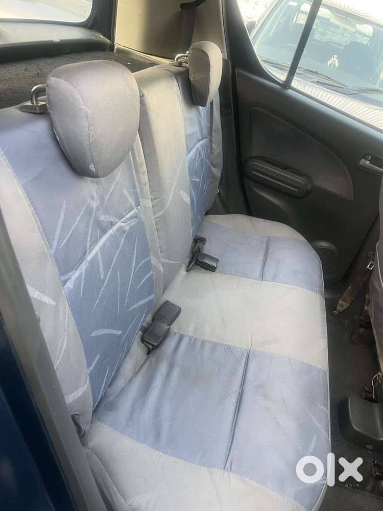 Maruti Suzuki Ritz Vxi, 2011, Petrol