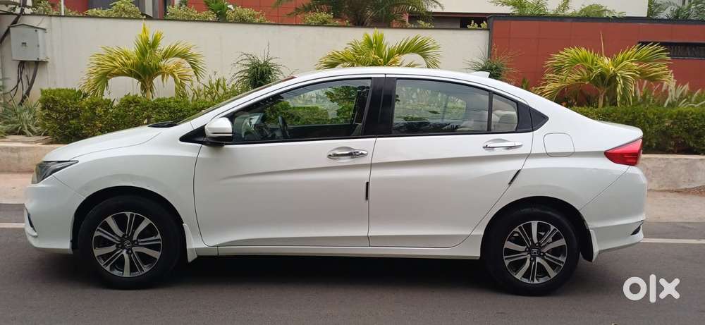 Honda City 1.5 V 4th Gen I-vtec Mt, 2018, Petrol