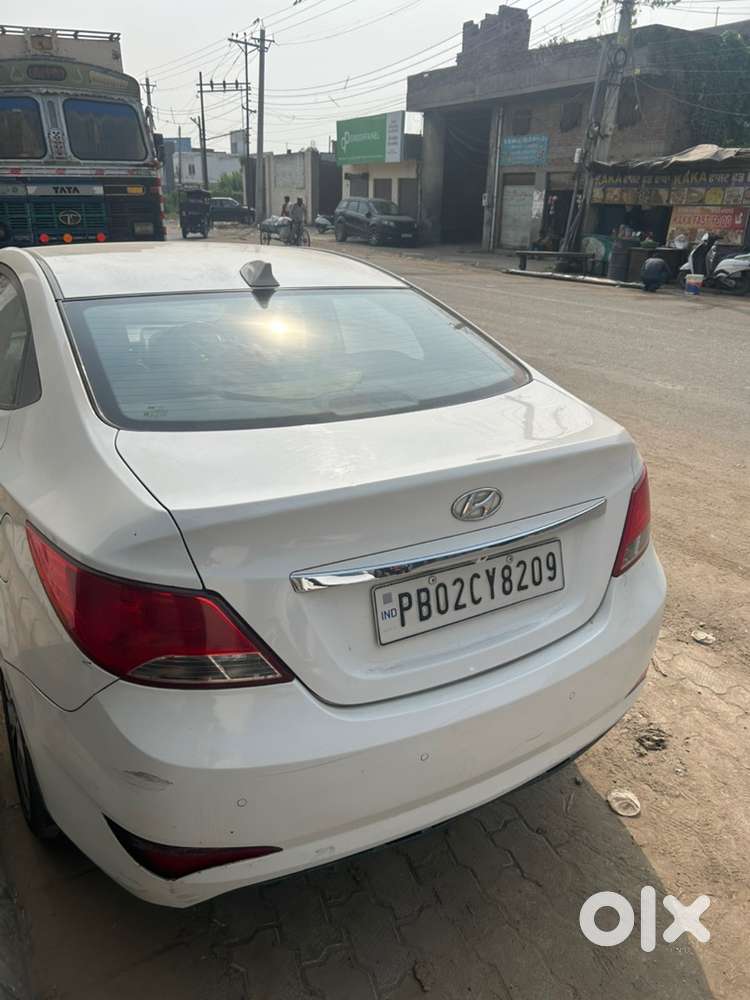 Hyundai Verna Petrol 2016