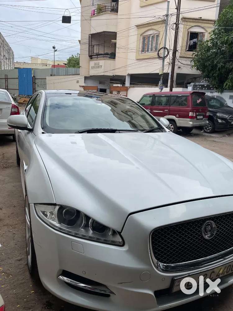 Jaguar Xj 2011 Car