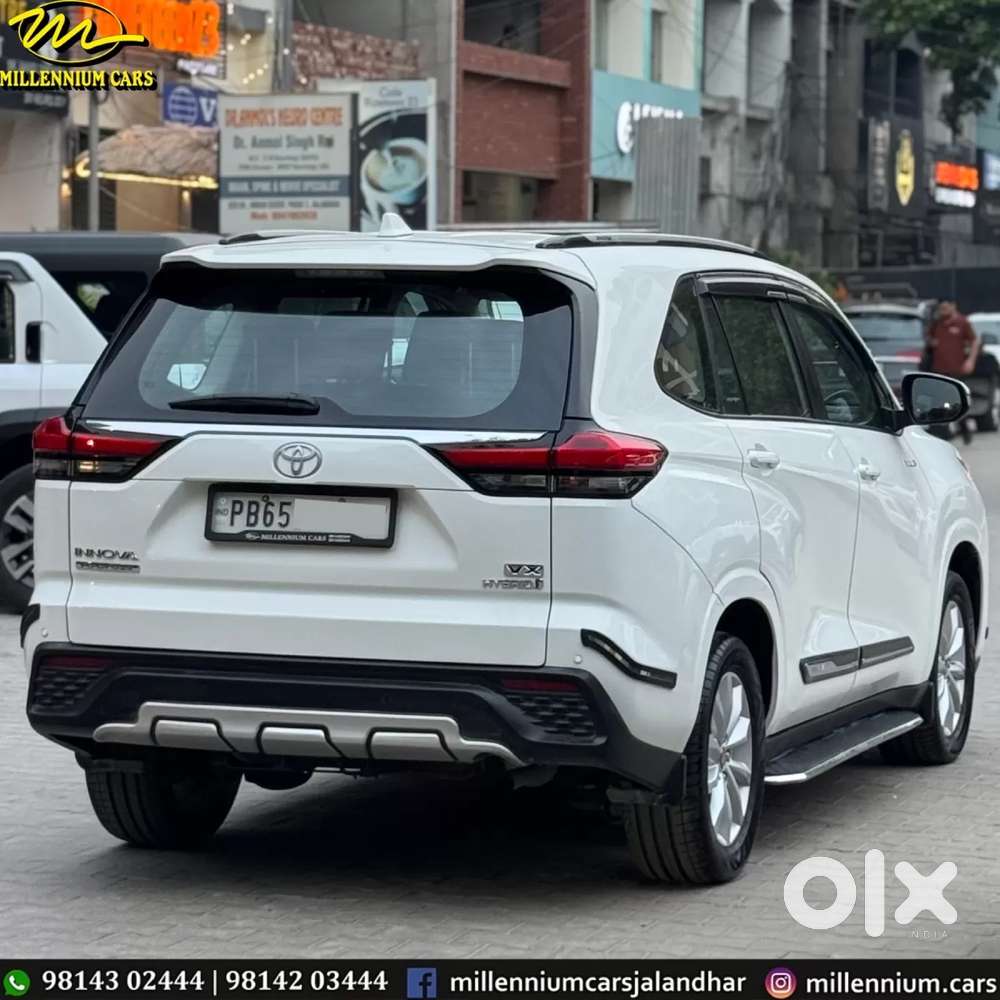 Toyota Innova Hycross 2.0 Vx Hybrid 8 Str, 2023, Petrol
