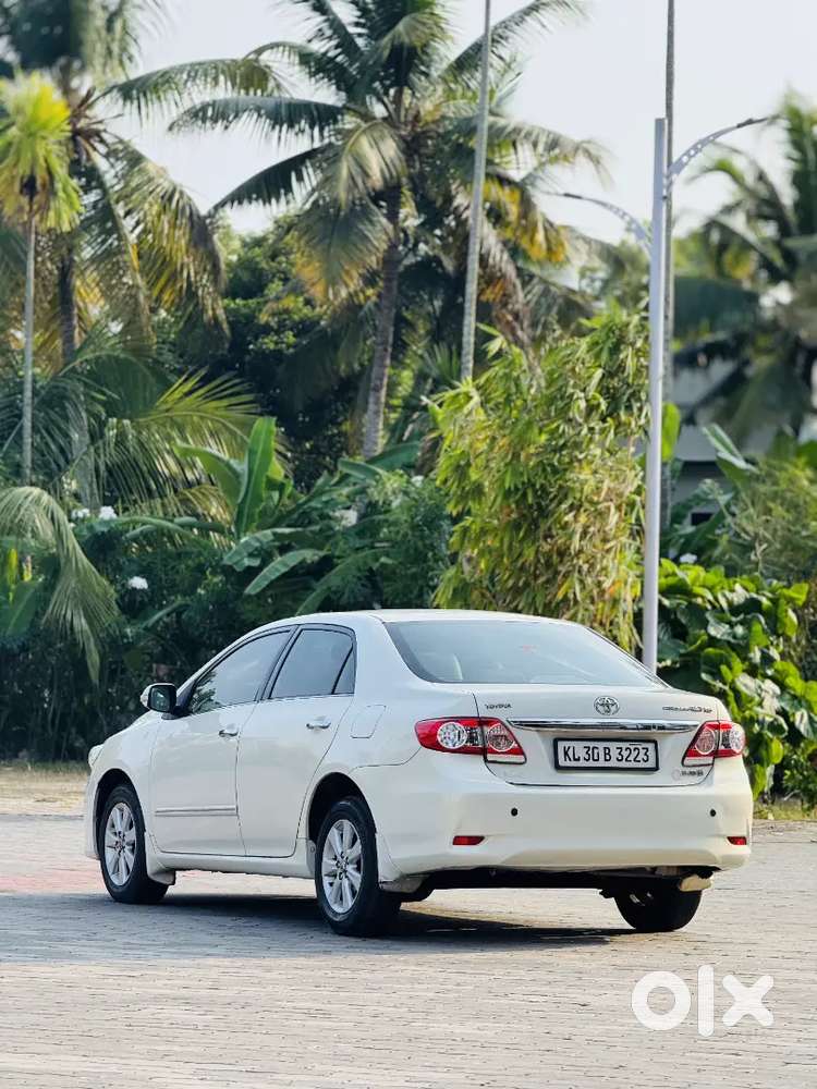 Toyota Corolla Altis 2011 Diesel Well Maintained
