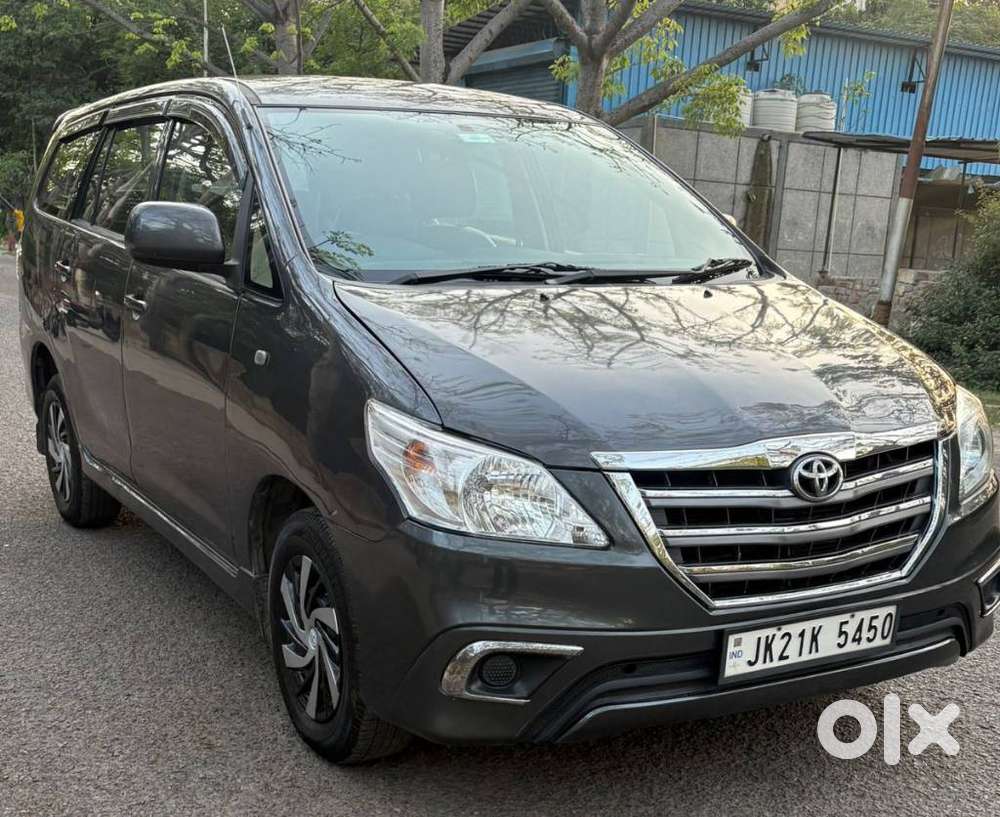 Toyota Innova 2.5 G (diesel) 7 Seater Bs Iv, 2015, Diesel