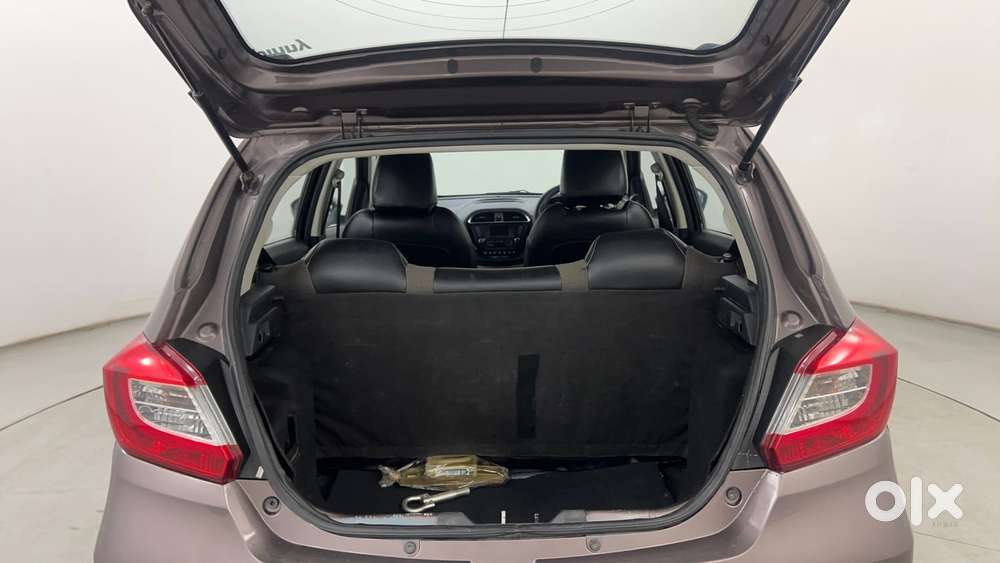 Tata Tiago Xza, 2018, Petrol