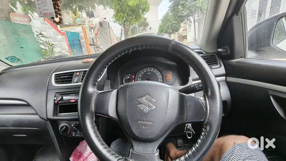 Maruti Suzuki Swift 2016 Petrol 95000 Km Driven
