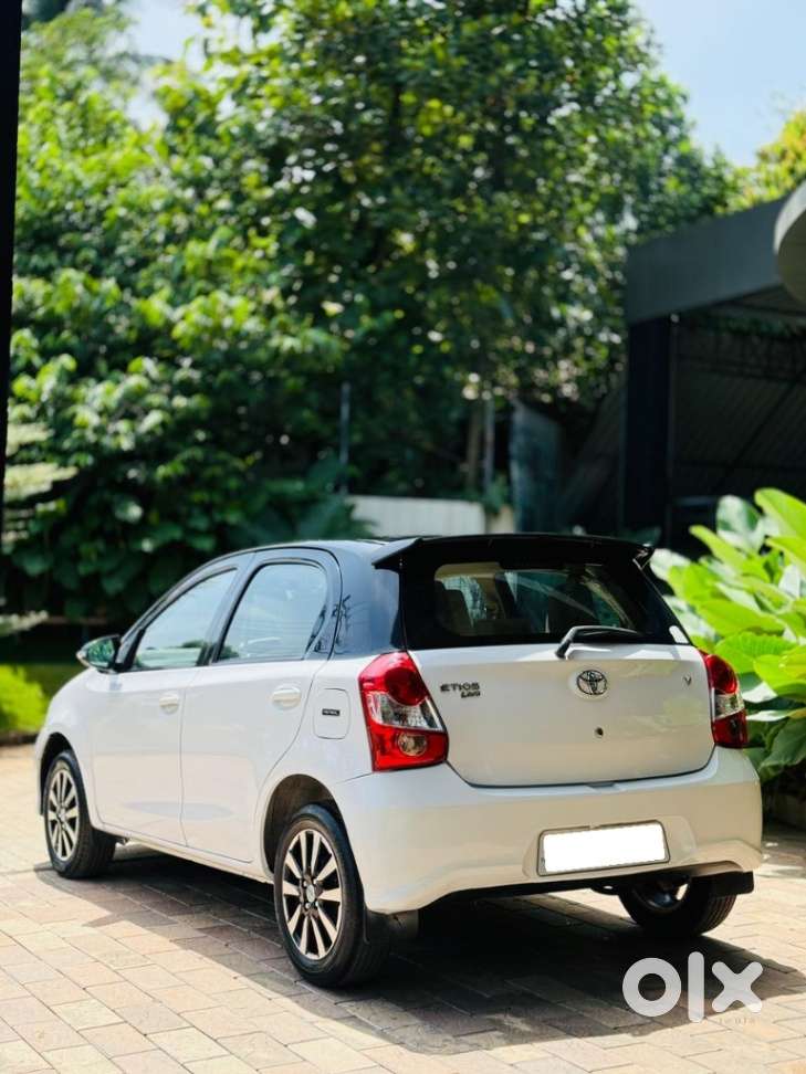 Toyota Etios Liva, 2019, Petrol