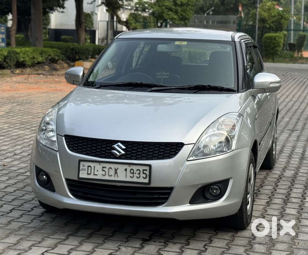 Maruti Suzuki Swift Vxi 1.2 Abs Bs-iv, 2012, Cng & Hybrids