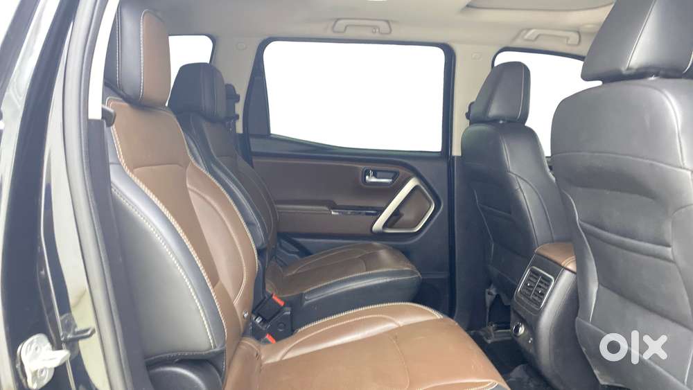 Mahindra Scorpio-n 2.2 Z8 L Diesel At 6 Str, 2023, Diesel