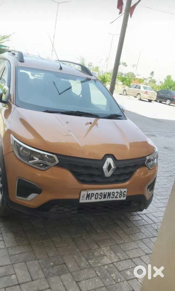 Renault Triber 2022 Amt Petrol Dual Tone