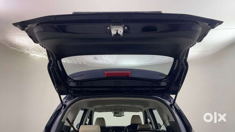 Kia Carens 1.4 Luxury Plus 6 Str, 2022, Petrol
