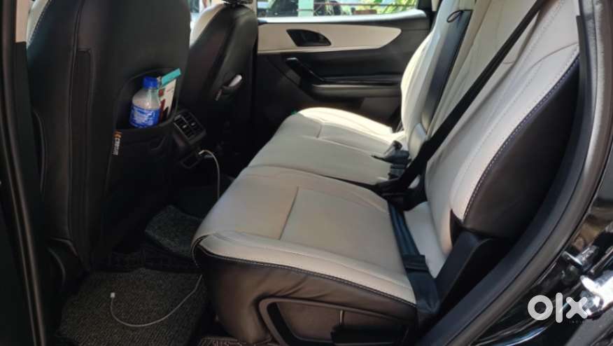 Mahindra Xuv700 2.2 Ax 5 Diesel Mt 7 Str, 2025, Diesel