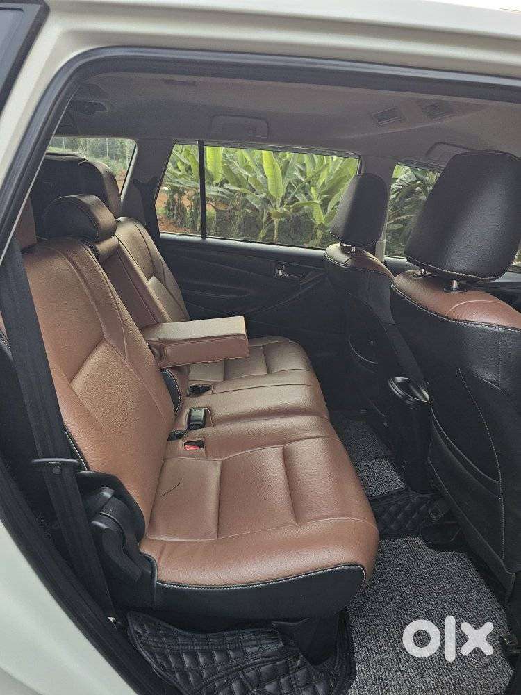 Toyota Innova Crysta 2.4 Gx Limited Edition 7 Str, 2021, Diesel