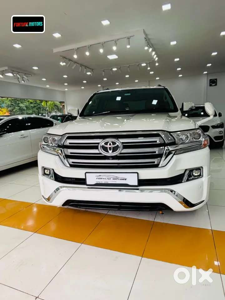 Toyota Land Cruiser [ ] 4.5 Vx Lc 200, 2014, Diesel