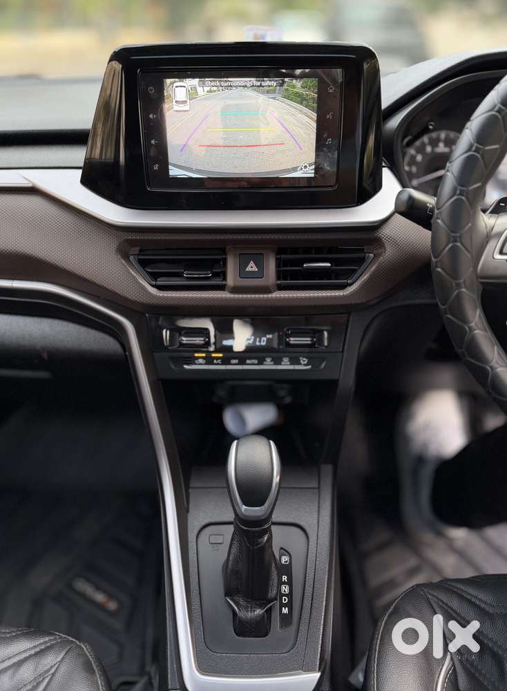 Maruti Suzuki Brezza 1.5 Zxi At Smart Hybrid, 2025, Petrol