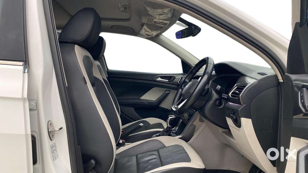 Volkswagen Taigun 1.0 Tsi Topline At, 2023, Petrol