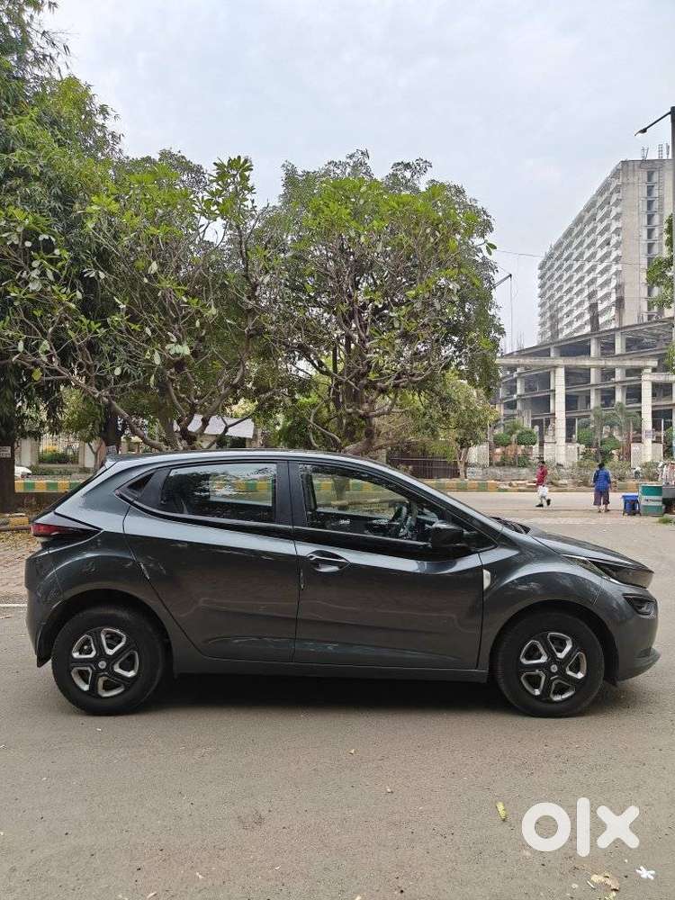 Tata Altroz 1.2 Xe, 2023, Petrol