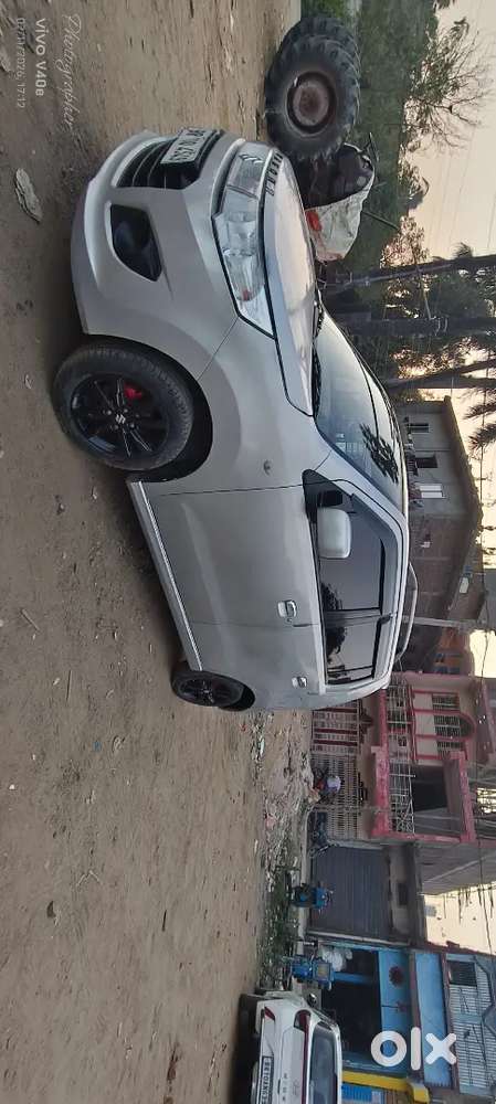 Well Maintained Car All Tyre New New Music Sistem