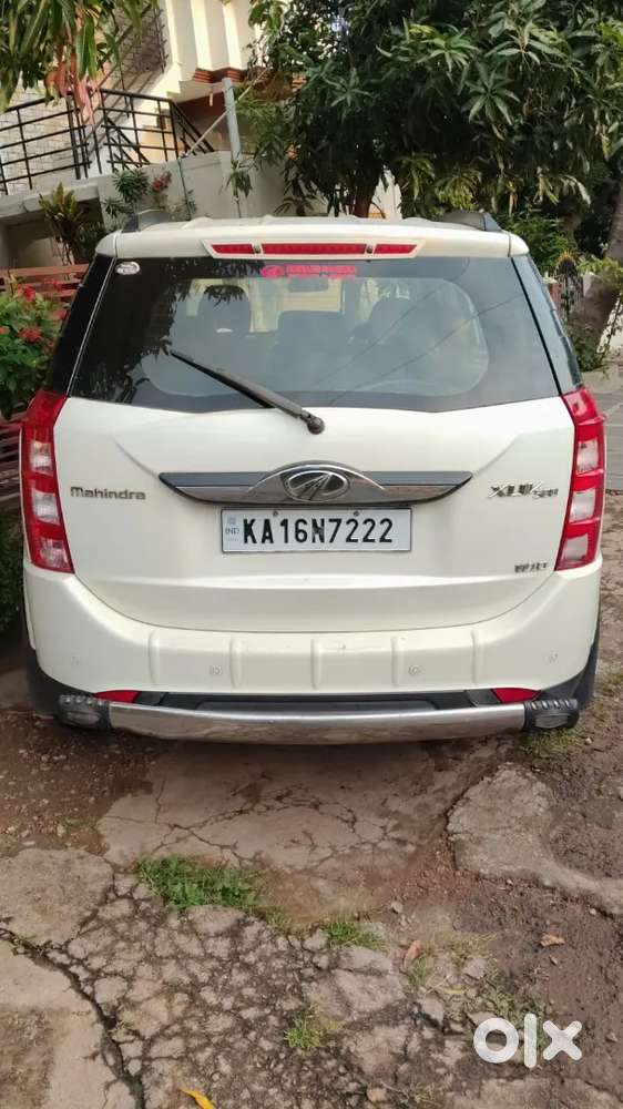 Mahindra Xuv500 W10 2019