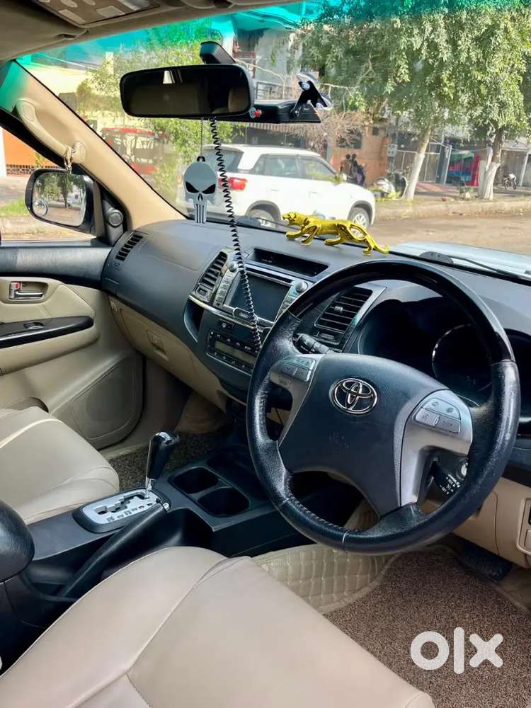 Toyota Fortuner 2015 Diesel 162000 Km Driven