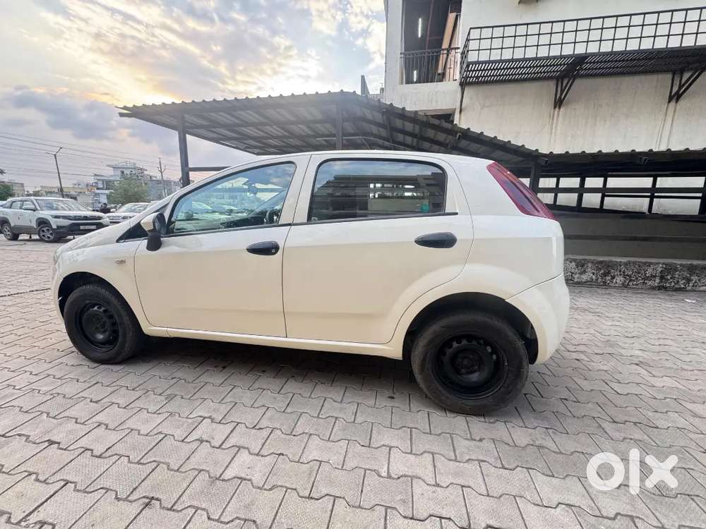 Fiat Punto 2011 Diesel 95000 Km Driven