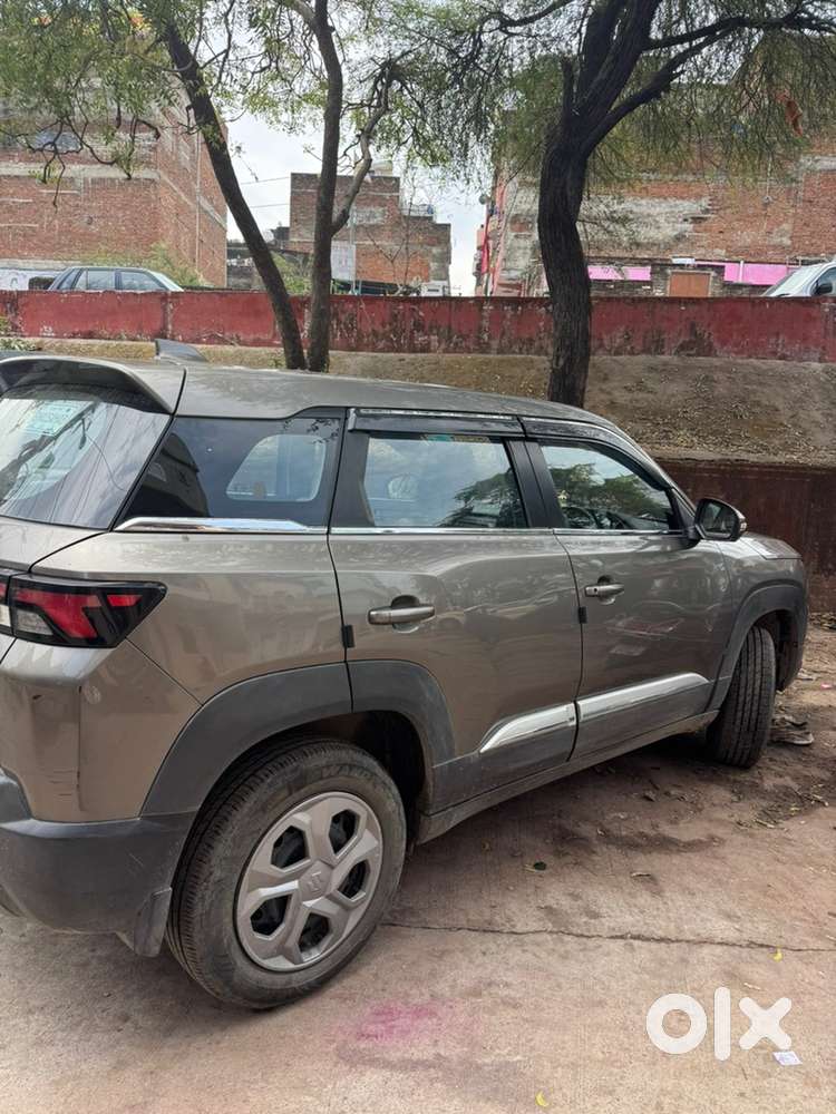 Maruti Suzuki Brezza 2024 Petrol Well Maintained