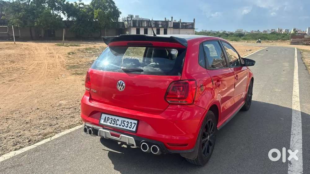 Volkswagen Polo Highline Top End With Air Bags