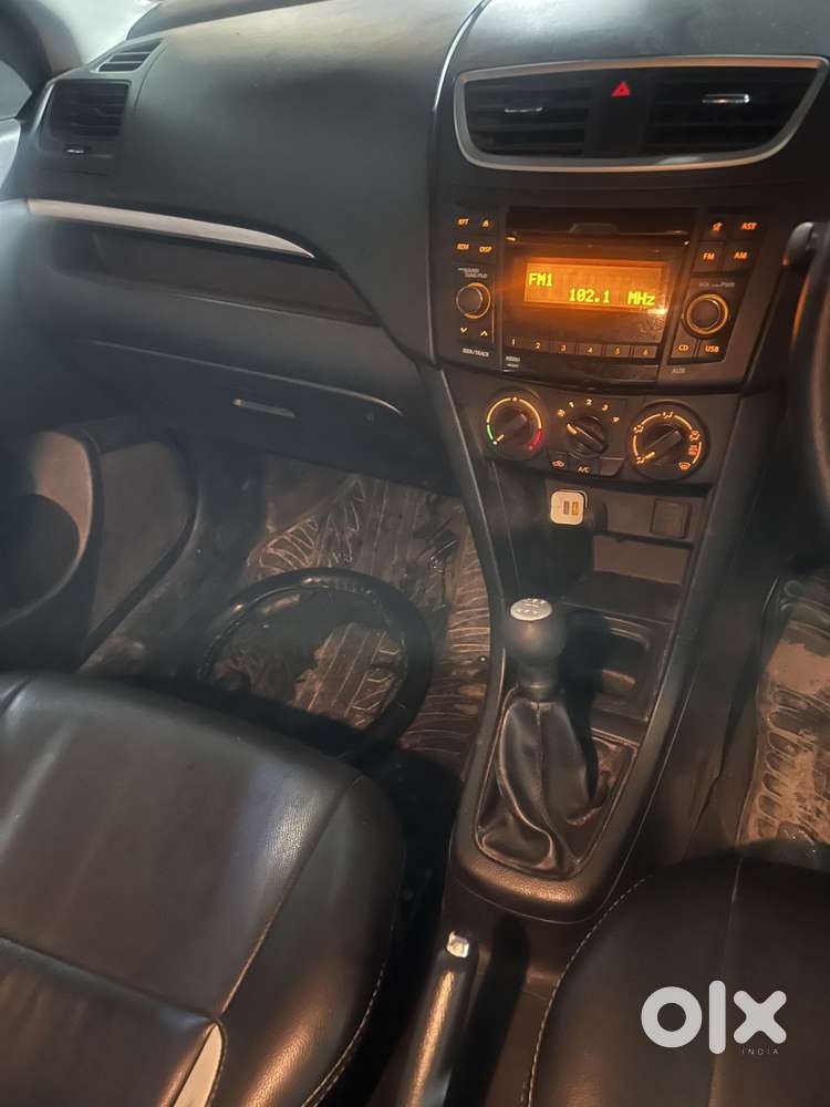 Maruti Suzuki Swift Vxi Optional, 2017, Petrol