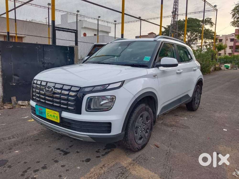 Hyundai Venue, 2025, Petrol