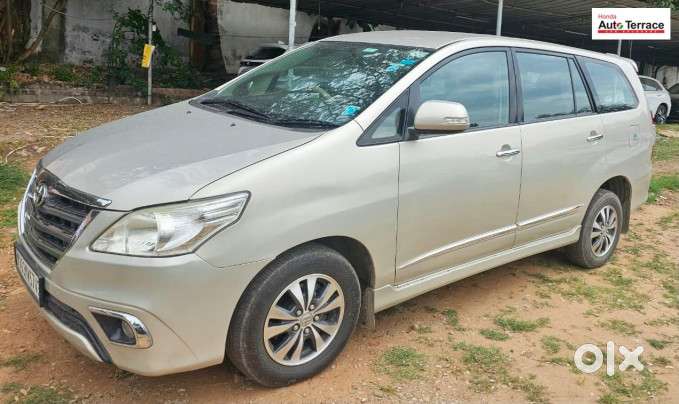 Toyota Innova 2.5 E 7 Str, 2015, Diesel