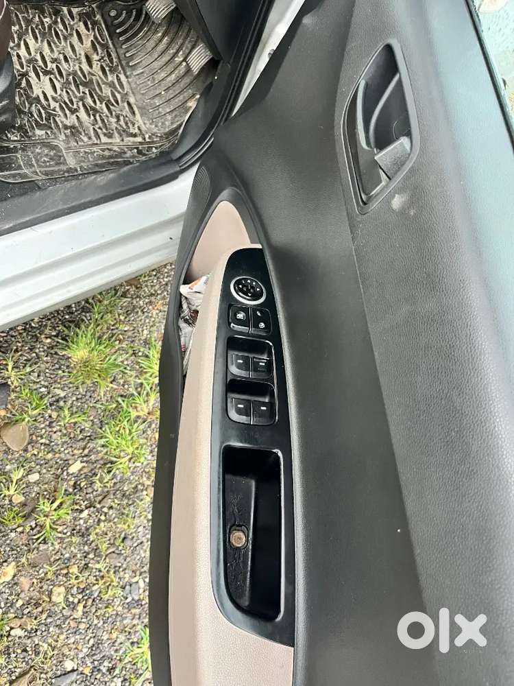Hyundai Grand I10 2014 Last December Petrol Family Car