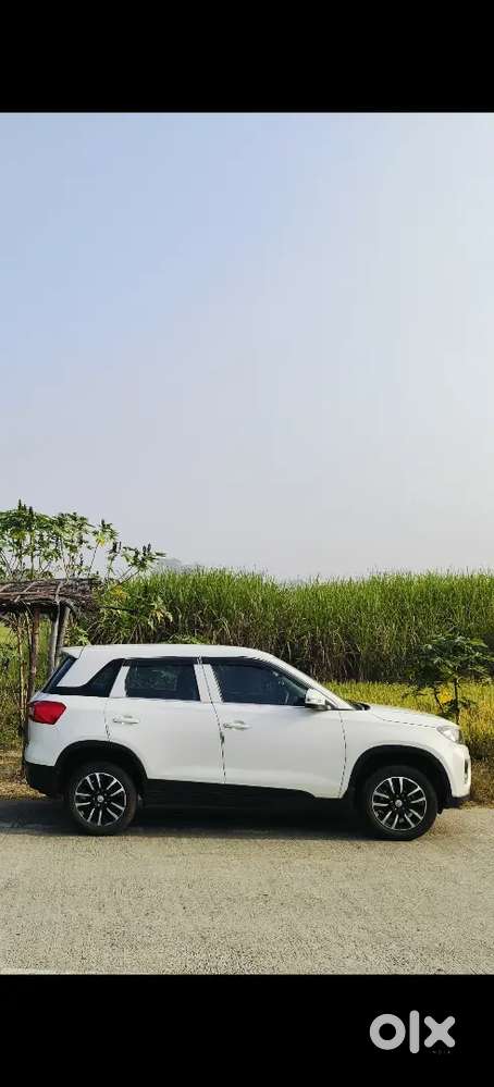 Best Condition Maruti Suzuki Brezza..fully Updated Car