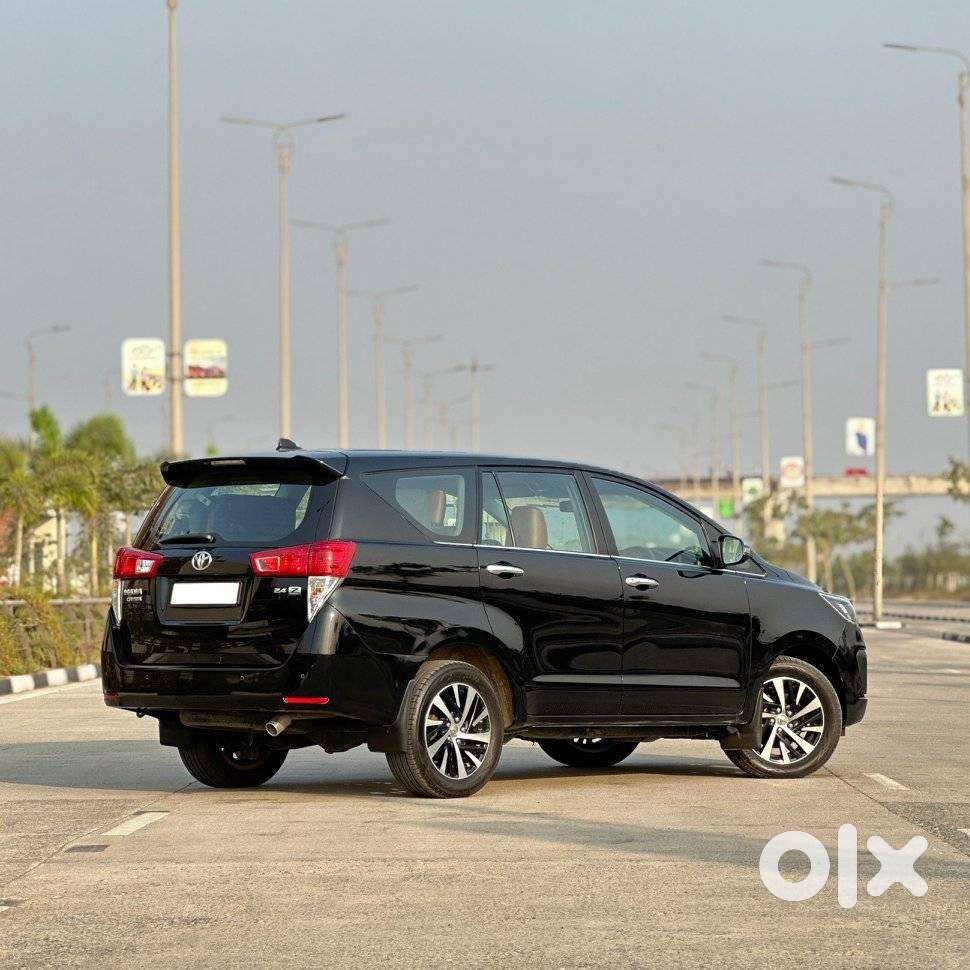 Toyota Innova Crysta 2.4 Z 7 Str, 2022