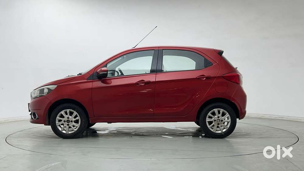 Tata Tiago Xza, 2017, Petrol