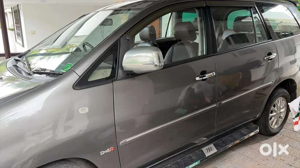 Toyota Innova 2009 Diesel Well Maintained. Original Kerala