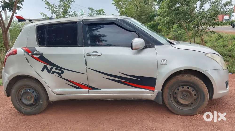 Maruti Suzuki Swift 2010 Diesel 70000 Km Driven