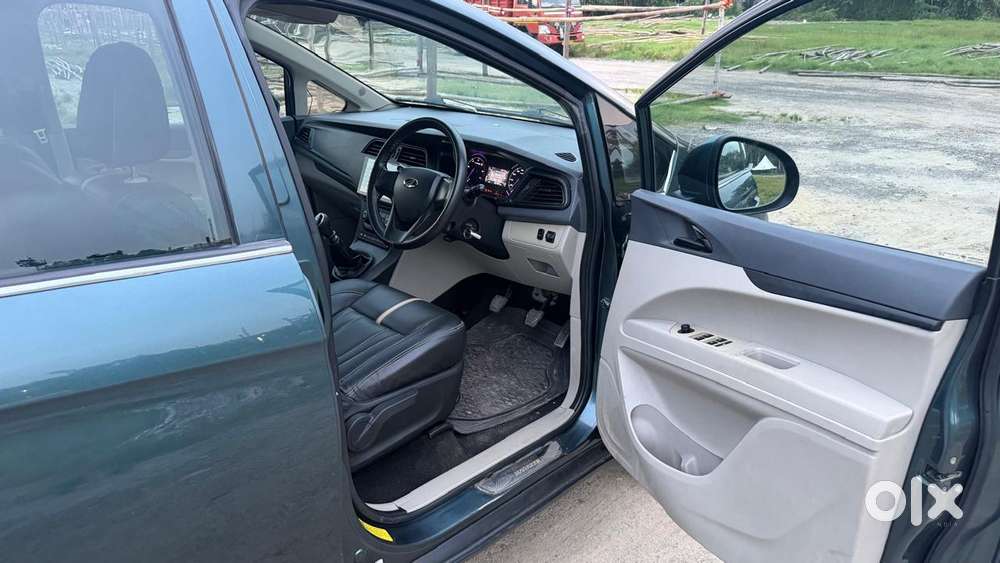 Mahindra Marazzo M4 8str, 2018, Diesel