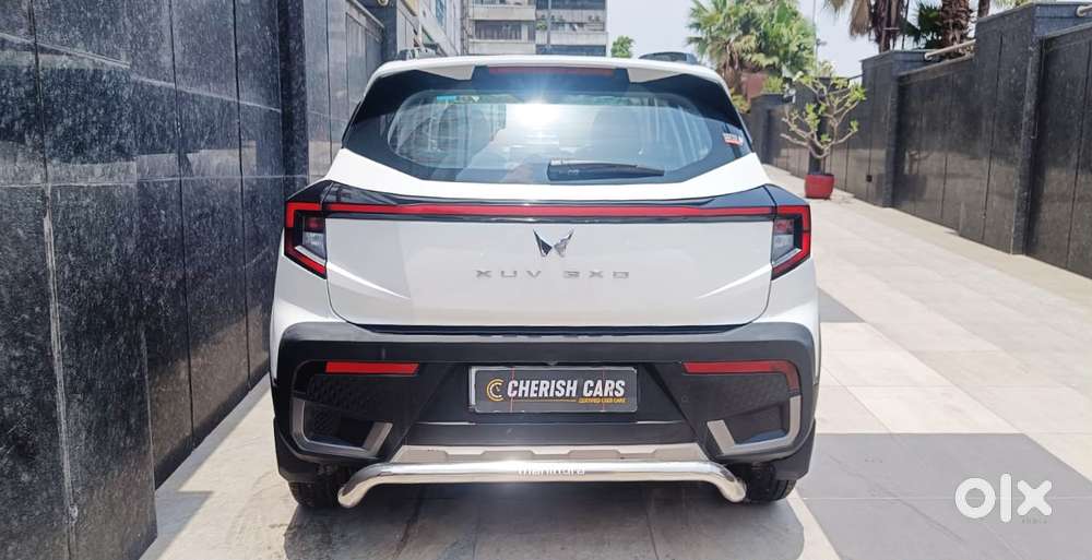 Mahindra Xuv 3xo Ax5 Pm Mt, 2024, Petrol